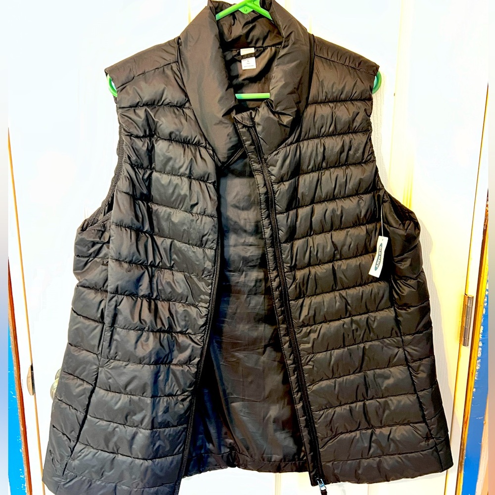 Old navy vest